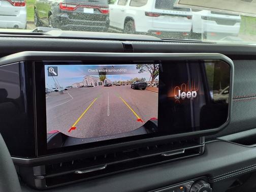 Bright White Clearcoat 2026 Jeep Gladiator Rubicon