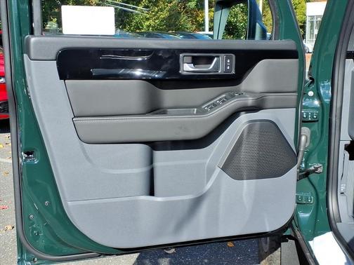 2025 INEOS Grenadier Fieldmaster