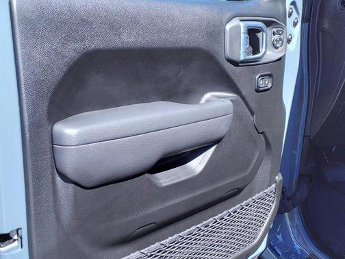 2025 Jeep Gladiator Nighthawk