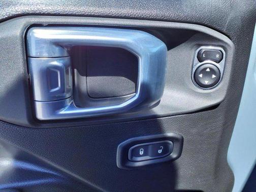 2025 Jeep Gladiator Nighthawk