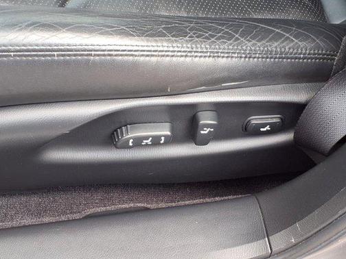 2011 INFINITI M37 Base