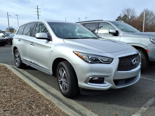 2017 INFINITI QX60 Base