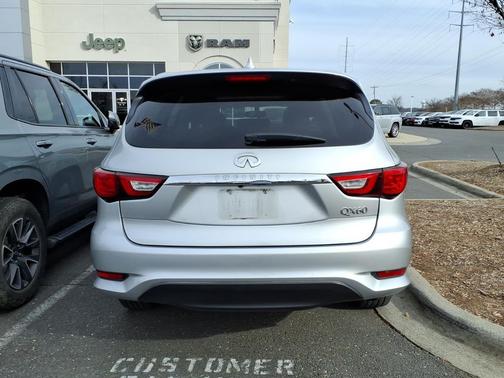 2017 INFINITI QX60 Base