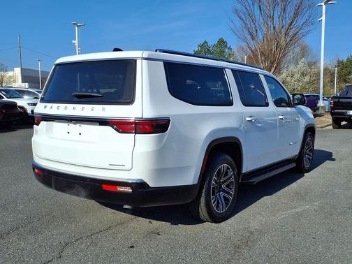 2024 Jeep Wagoneer L Series II 4x2