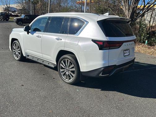 2022 Lexus LX 600 Ultra Luxury