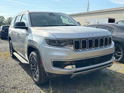 2024 Jeep Wagoneer Series II 4x2