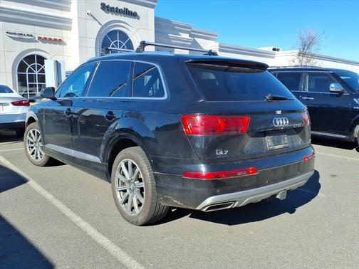 2019 Audi Q7 45 Premium Plus
