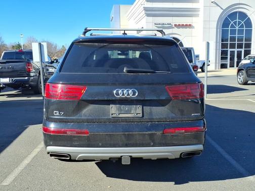 2019 Audi Q7 45 Premium Plus