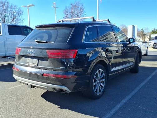 2019 Audi Q7 45 Premium Plus