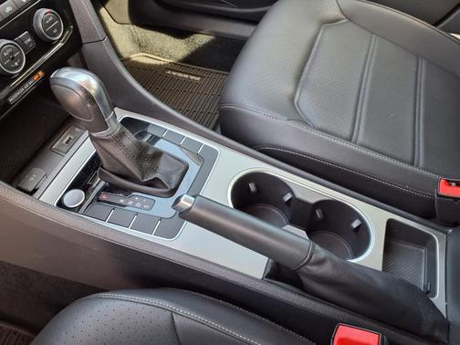 Reflex Silver Metallic 2020 Volkswagen Passat 2.0T SE