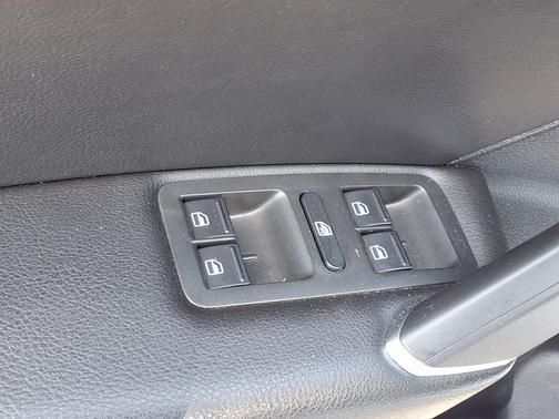 Reflex Silver Metallic 2020 Volkswagen Passat 2.0T SE