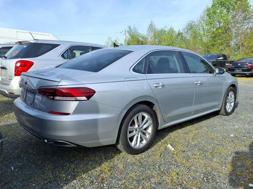 2020 Volkswagen Passat 2.0T SE