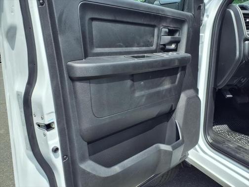 2025 RAM 2500 Tradesman Crew Cab 4x4 6'4' Box