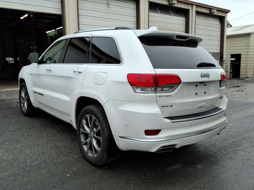 2021 Jeep Grand Cherokee Summit