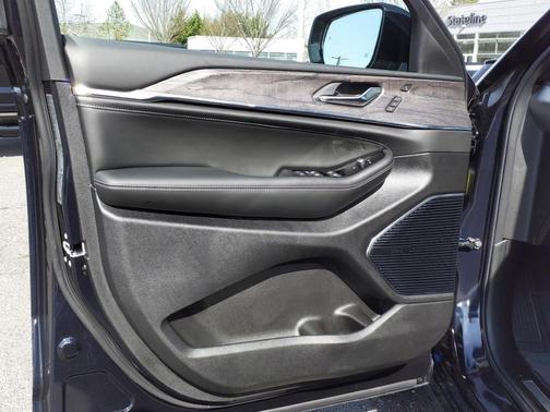 2024 Jeep Grand Cherokee 4xe Overland