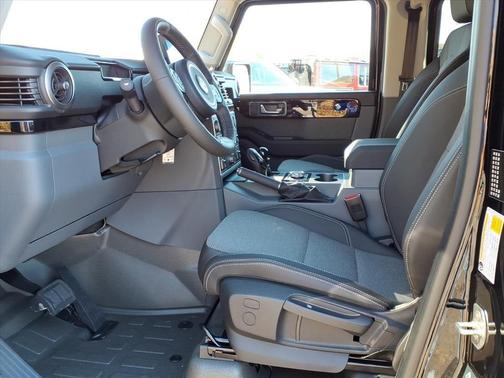 2025 INEOS Grenadier AWD