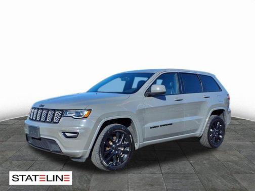 2022 Jeep Grand Cherokee Laredo
