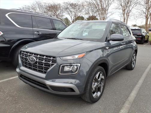 2024 Hyundai VENUE SEL
