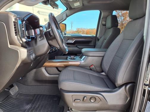 2024 Chevrolet Silverado 2500 LT