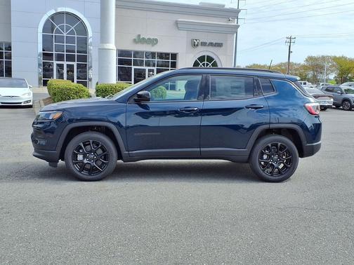 Fathom Blue Pearl Coat 2026 Jeep Compass Latitude