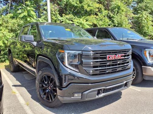 2022 GMC Sierra 1500 Elevation