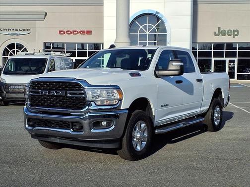 2024 RAM 2500 Big Horn Crew Cab 4x4 6'4' Box