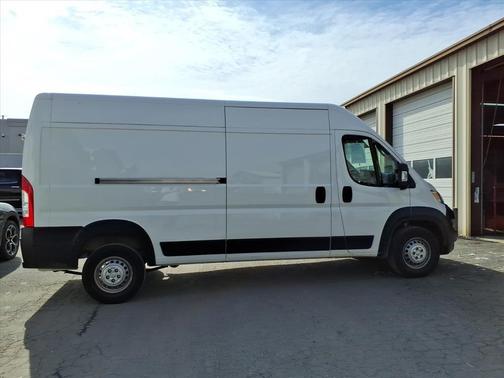 2025 RAM ProMaster 2500 Tradesman