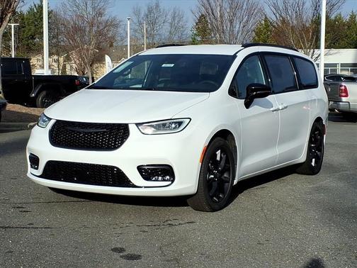 2026 Chrysler Pacifica L