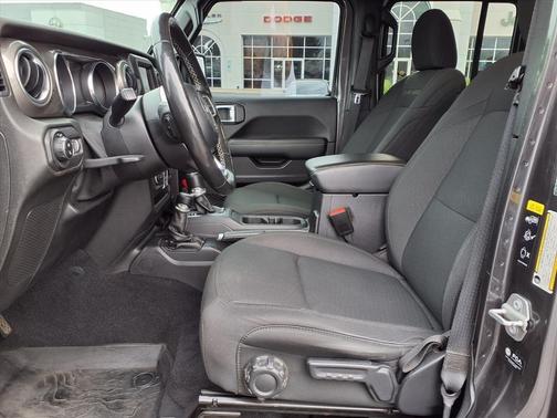 2021 Jeep Gladiator Overland