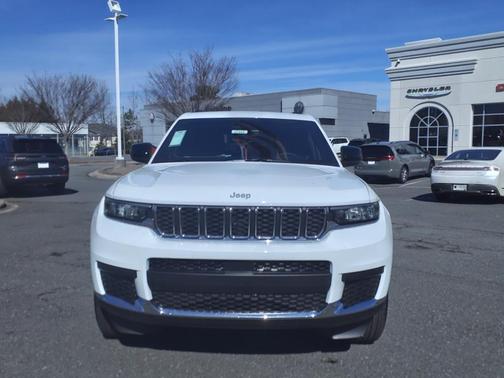 2025 Jeep Grand Cherokee L Laredo