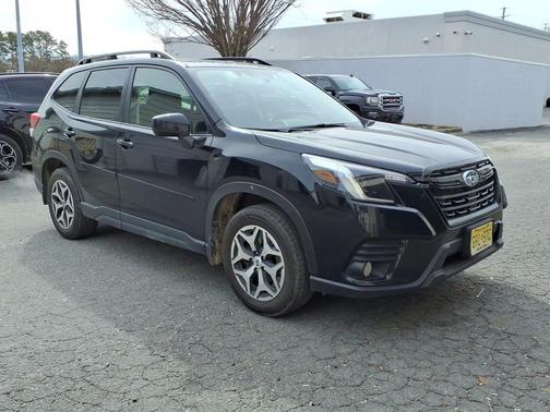 2023 Subaru Forester Premium