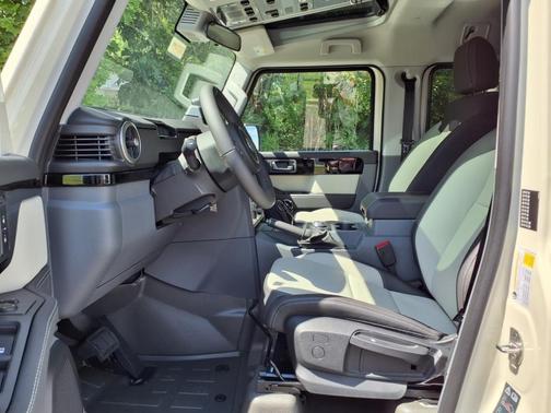 2025 INEOS Grenadier Fieldmaster