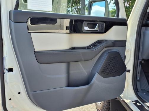 2025 INEOS Grenadier Fieldmaster