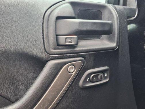 2015 Jeep Wrangler Unlimited Altitude