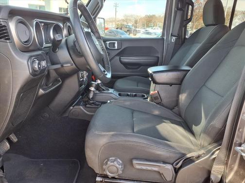 Granite Crystal Metallic Clearcoat 2018 Jeep Wrangler Unlimited Sport