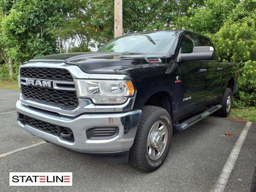 2020 RAM 2500 Tradesman Crew Cab 4X4 6'4' Box