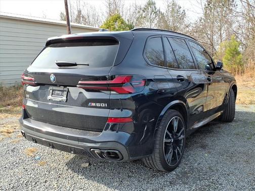 2025 BMW X5 M60i