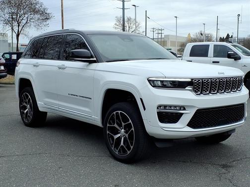 2022 Jeep Grand Cherokee Summit