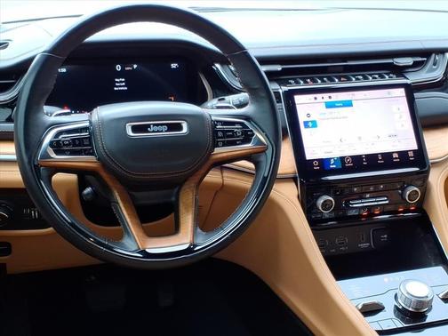 2022 Jeep Grand Cherokee Summit
