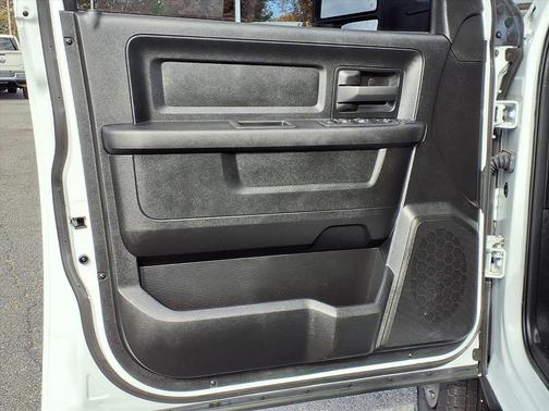 2024 RAM 3500 Tradesman Crew Cab 4x4 8' Box