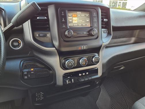 2024 RAM 3500 Tradesman Crew Cab 4x4 8' Box