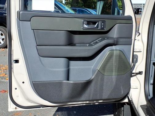 2025 INEOS Grenadier AWD