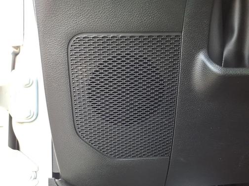 Bright White Clearcoat 2023 Jeep Wrangler 4-Door Sahara 4x4