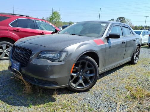 Granite Crystal Metallic Clearcoat 2022 Chrysler 300 Touring