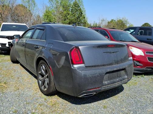 Granite Crystal Metallic Clearcoat 2022 Chrysler 300 Touring
