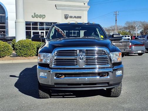 2017 RAM 3500 Big Horn Crew Cab 4x4 6'4' Box