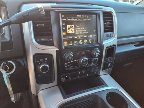 2017 RAM 3500 Big Horn Crew Cab 4x4 6'4' Box