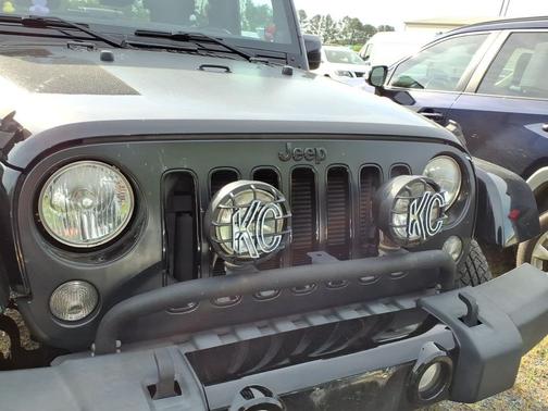 2014 Jeep Wrangler Altitude