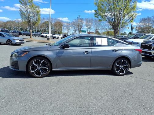 2024 Nissan Altima SR FWD