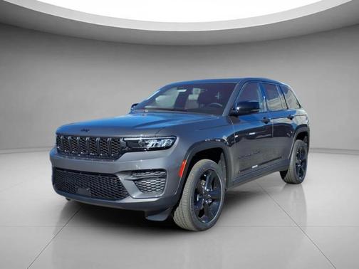 Baltic Gray Metallic Clearcoat 2025 Jeep Grand Cherokee Altitude